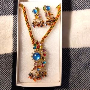 Arisa the Reflection Necklace & Earrings Set